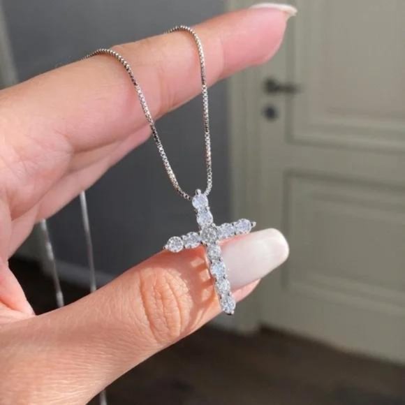 NEW CROSS 925 STERLING SILVER DIAMOND NECKLACE, NICE NECKLACE, CUTE NECKLACE - Picture 4 of 6